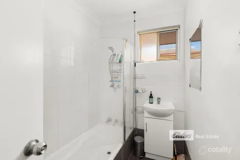 Property photo of 8A Davenport Way Withers WA 6230