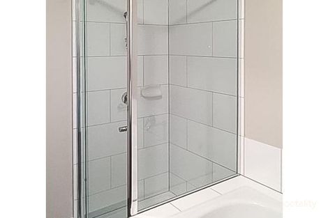 Property photo of 33 Zeta Circuit Cranbourne North VIC 3977