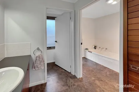 Property photo of 9 Edward Street Warrnambool VIC 3280