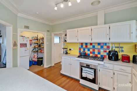 Property photo of 114 Bourke Street Mount Austin NSW 2650