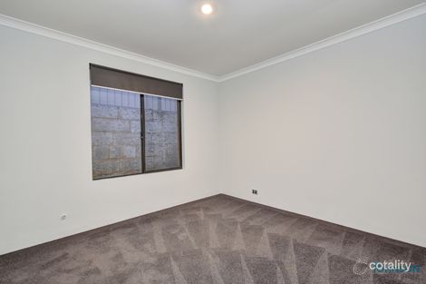 Property photo of 18 Castroreale Boulevard Sinagra WA 6065