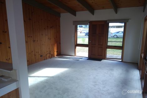 10 Whiting St, Tuross Head, NSW 2537