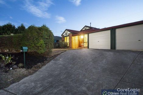 Property photo of 1 Tamworth Court Cranbourne VIC 3977