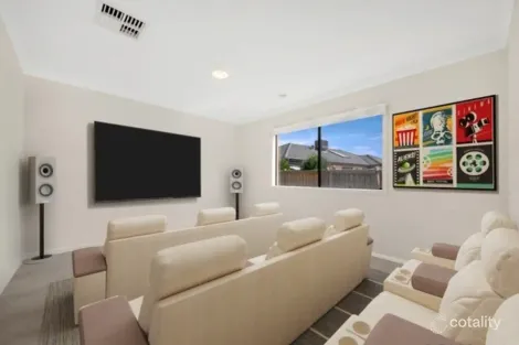 Property photo of 166 Wallara Waters Boulevard Wallan VIC 3756