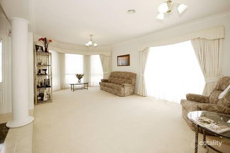 Property photo of 13 Wetherby Court Hillside VIC 3037