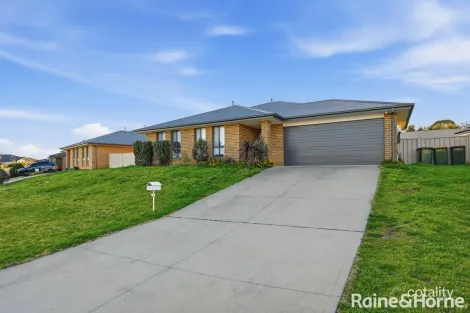Property photo of 6 Sullivan Circuit Orange NSW 2800