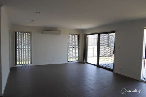 2/15 Montree Cct, Kallangur, QLD 4503