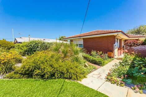 Property photo of 9 Pavo Close Rockingham WA 6168