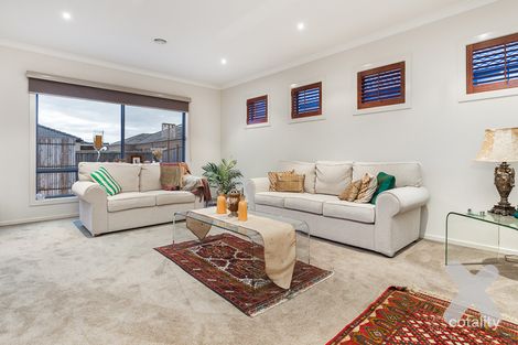 Property photo of 7 Honey Court Berwick VIC 3806