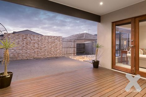 Property photo of 7 Honey Court Berwick VIC 3806