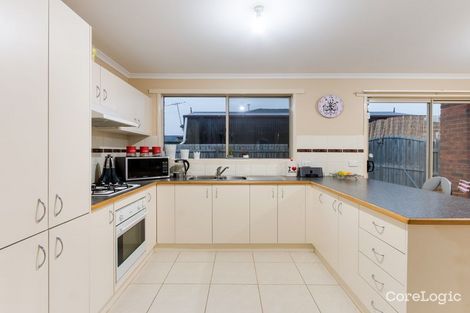 Property photo of 6 Kismet Close Cranbourne West VIC 3977