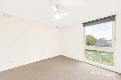Property photo of 3 Cotham Square Hampton Park VIC 3976