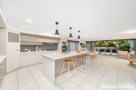 Property photo of 5 Beerwah Parade Kallangur QLD 4503