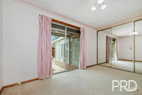 Property photo of 28 Nuwarra Road Chipping Norton NSW 2170