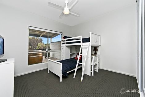 Property photo of 39 Whipbird Way Marion Bay SA 5575
