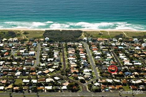 Property photo of 2 Baringa Street Warana QLD 4575