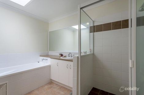 Property photo of 2/402 Alderley Street Kearneys Spring QLD 4350