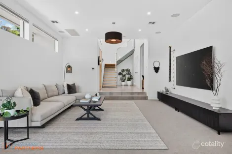 Property photo of 117 Launceston Street Lyons ACT 2606