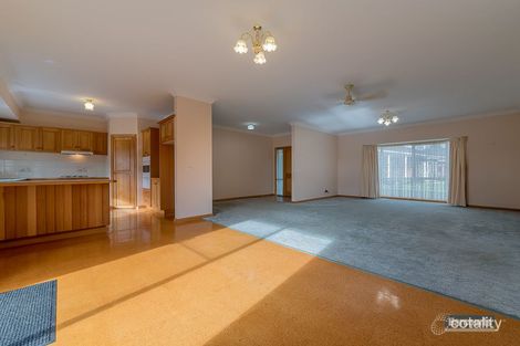 Property photo of 4/1 Princes Way Drouin VIC 3818