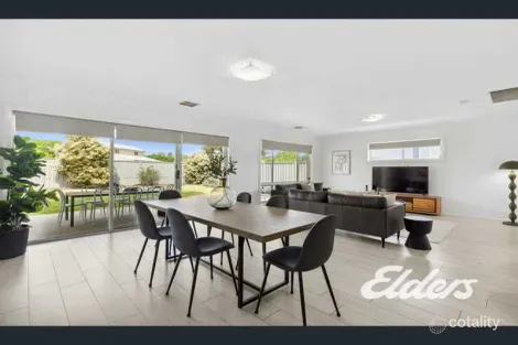 Property photo of 7 Shell Close Yarrawonga VIC 3730