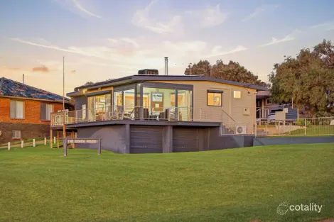 Property photo of 25 Spinaway Parade Falcon WA 6210