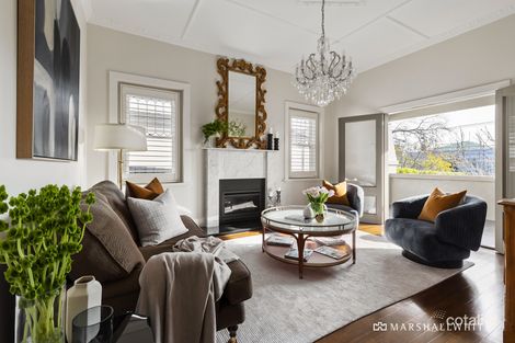 Property photo of 18 Rosedale Road Glen Iris VIC 3146