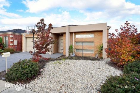 Property photo of 13 Maya Street Pakenham VIC 3810
