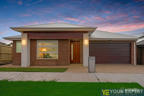 Property photo of 3 Orrong Drive Officer VIC 3809