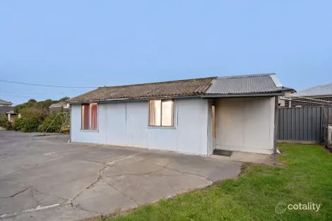 Property photo of 76 Corrigan Avenue Brooklyn VIC 3012