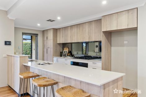 Property photo of 2 Fineview Crescent Carramar WA 6031