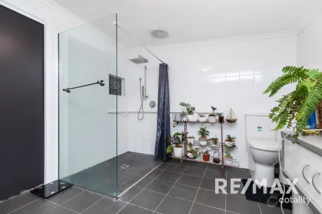 Property photo of 12 Melkin Avenue Glenfield Park NSW 2650