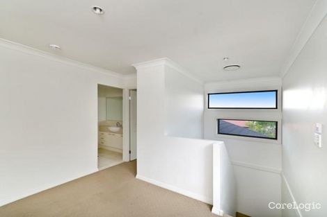 Property photo of 5 Zane Street Molendinar QLD 4214