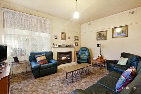 Property photo of 10 Maple Court Heidelberg West VIC 3081