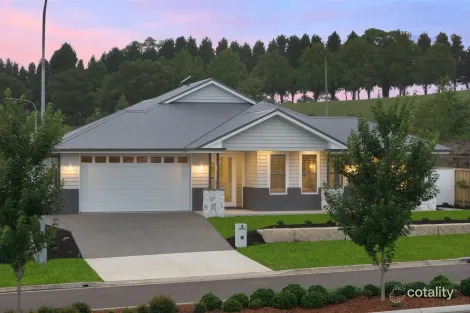 Property photo of 4 Ashbourne Boulevard Moss Vale NSW 2577