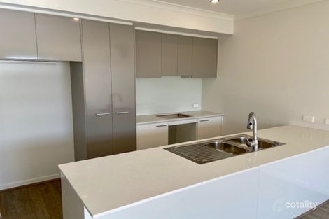 Property photo of 14 Lenox Walk Point Cook VIC 3030