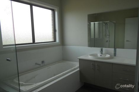 Property photo of 5 Clendon Drive Officer VIC 3809