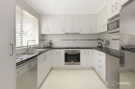 Property photo of 4 Long Place Avondale NSW 2530