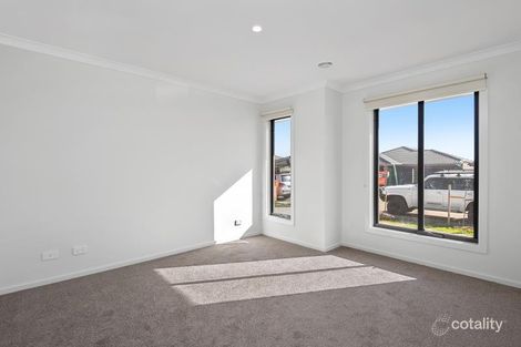 Property photo of 86 Clydevale Avenue Clyde North VIC 3978