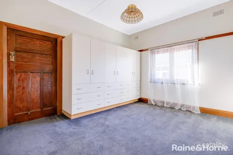 Property photo of 226 Peel Street Bathurst NSW 2795
