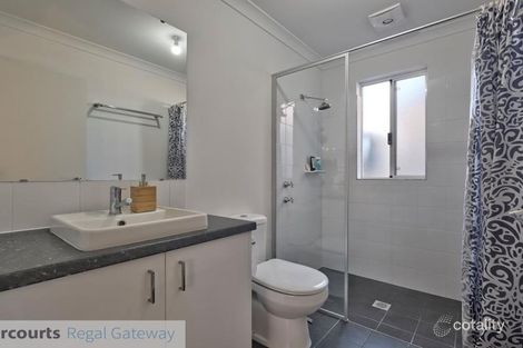 Property photo of 30 Bronzite Road Treeby WA 6164