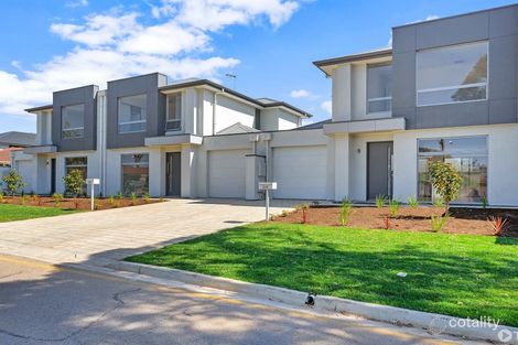 Property photo of 2/2 Petersen Crescent Port Noarlunga SA 5167