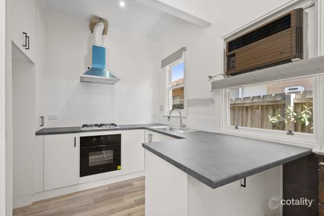 Property photo of 9 Lindisfarne Crescent Lake Wendouree VIC 3350