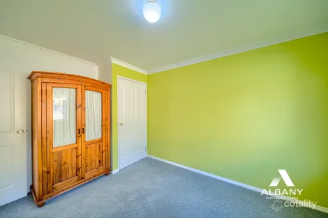 Property photo of 32 Premier Circle Spencer Park WA 6330