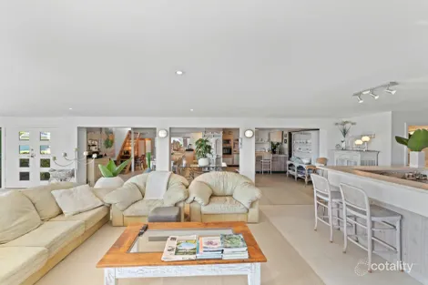 Property photo of 8 Berncla Avenue Nords Wharf NSW 2281