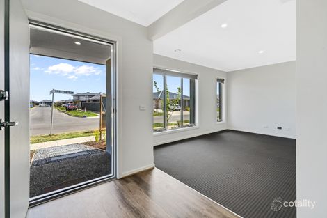 12 Abbeygate Dr, Werribee, VIC 3030