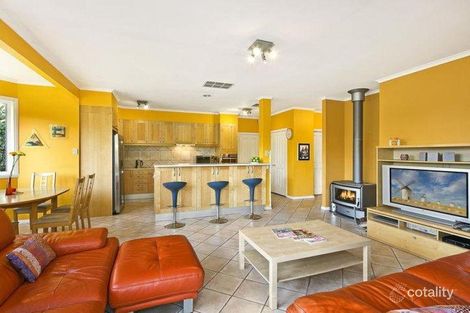 Property photo of 10 Hillcrest Court Donvale VIC 3111