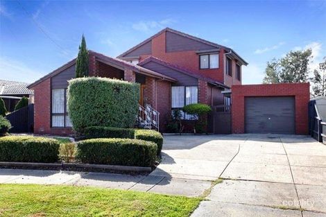 Property photo of 5 Burnleigh Drive Gladstone Park VIC 3043