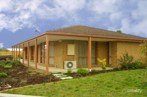 Property photo of 2 Thelma Street Beaconsfield VIC 3807