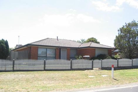 Property photo of 1 Hellenic Court Carrum Downs VIC 3201