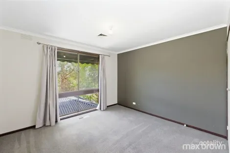 Property photo of 7 Summerhill Road Montrose VIC 3765